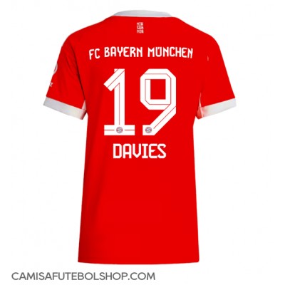 Camisa de time de futebol Bayern Munich Alphonso Davies #19 Replicas 1º Equipamento Feminina 2025-26 Manga Curta Camisa de time de futebol Bayern Munich Alphonso Davies #19 Replicas 1º Equipamento Feminina 2025-26 Manga Curta